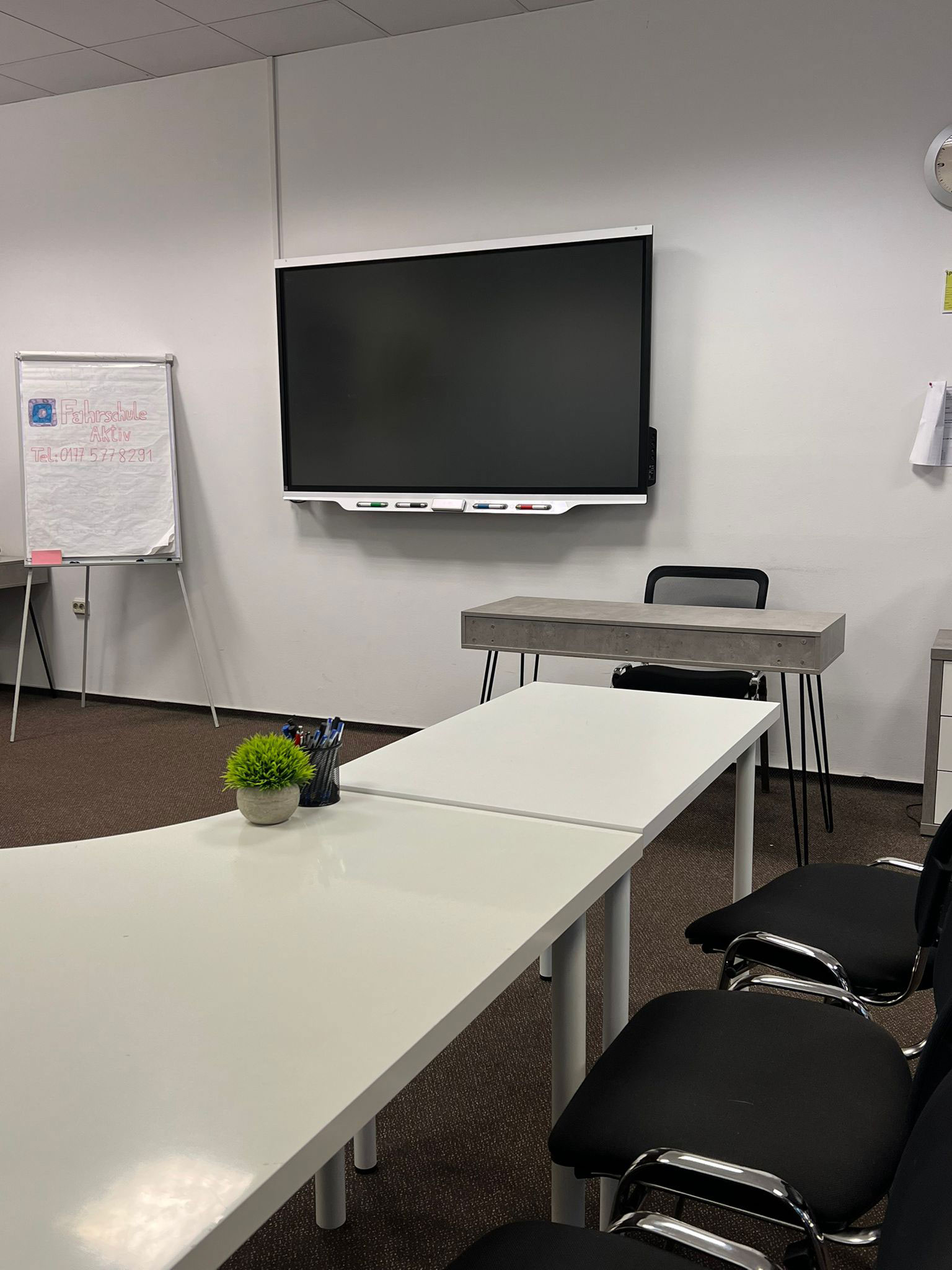 Fahrschule Img 8 Fahrschule Aktiv Hamburg - Unterrichtsraum Multimedia